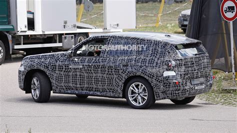 2025 BMW X3 plug-in hybrid spy shots: Electrified crossover spotted