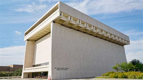 12 Must-See Museums in Austin, TX, for Art & History Lovers