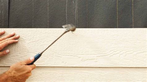 Wood Siding Repair: A Homeowner's Complete Guide