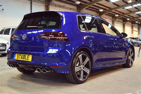 2016 Volkswagen Golf R in Lapiz Blue | Auto, Azul, Sonhos