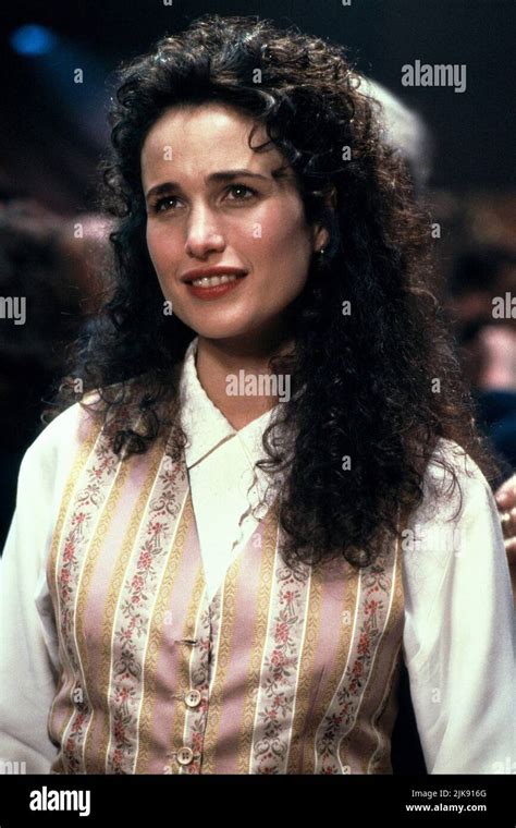 Groundhog day 1993 andie macdowell hi-res stock photography and images - Alamy