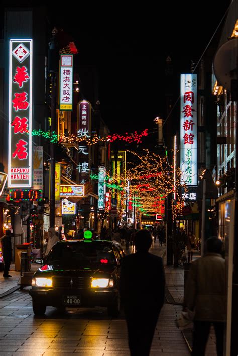 Chinatown at night. Yokohama, Japan : r/travel