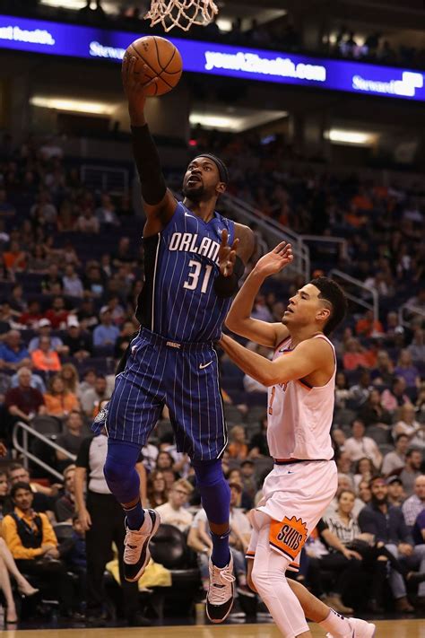 How does Terrence Ross fit in with the Phoenix Suns?