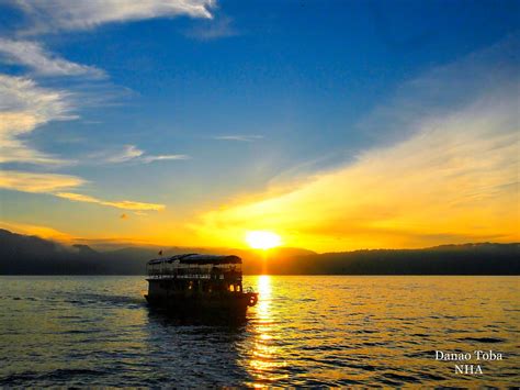 Story of My Life: Medan Day 2... Sunrise @ Lake Toba