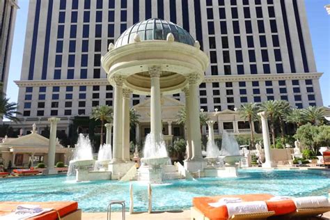 Caesars Palace Pool: One of the Best Pools in Las Vegas – Cloud Information and Distribution