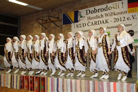 Neka i vas folklor zablista kao KUD DZERDAN u sandzackoj nosnji #sandzak #nosnja kontakt viber ...