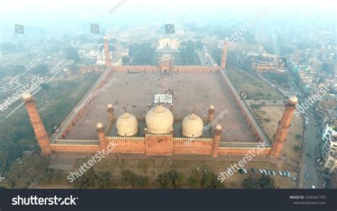 Badshahi Mosque Lahore Pakistan Aerial View Stock Photo 1038261103 ...