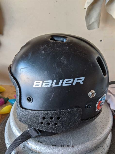 Best Bauer Youth Hockey Helmet for sale in Regina, Saskatchewan for 2022