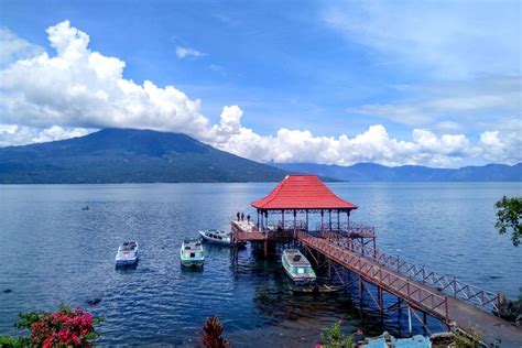 Danau Ranau, Keindahan Danau Terbesar Kedua di Sumatra