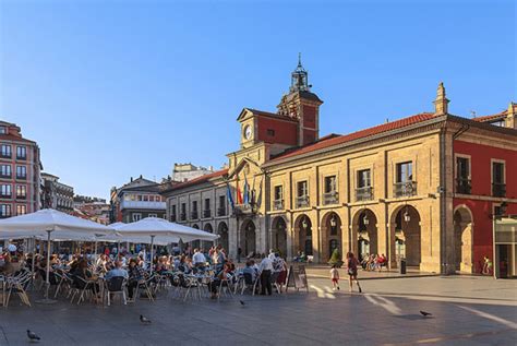 Aviles the council and the historic town - Where is Asturias