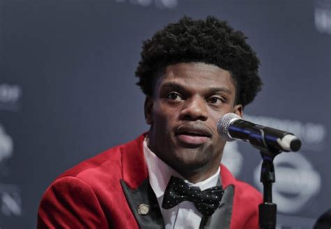 Louisville's Lamar Jackson Wins Heisman Trophy