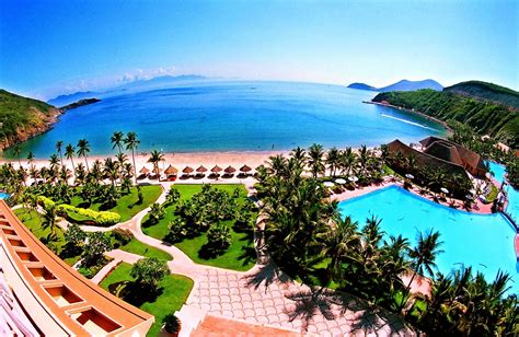 Vietnam Tours: Nha Trang’s Vinpearl Land Luxury Resort - Apply Vietnam ...