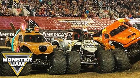 Record-breaking 7-Truck Jump! Monster Jam World Finals XX (20 ...