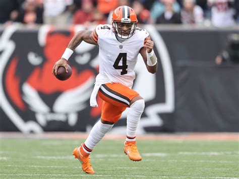 Watch Deshaun Watson’s first touchdown pass with the Browns on a 13 ...