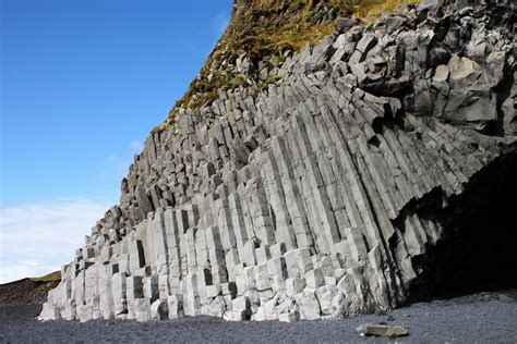 Reynisfjara basalt columns, Iceland | During the cooling of … | Flickr