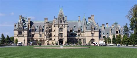 The 100 Largest Houses in The United States