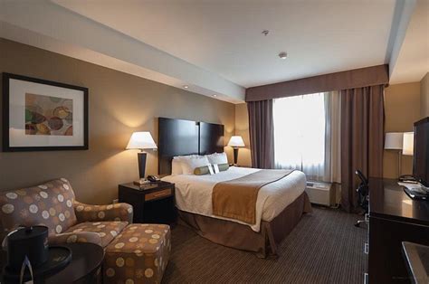 BEST WESTERN PLUS MOOSE JAW - Updated 2023 Prices & Hotel Reviews ...