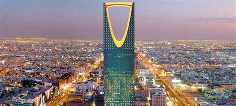 Kingdom Centre Tower, Riyadh, Saudi Arabia: View Images, Timing and Reviews | Tripoto