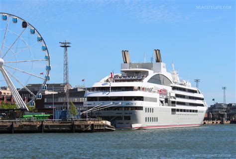 Le Soleal, Cruise Ship by Compagnie du Ponan at Helsinki : Cruise ...