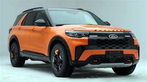 سيارة فورد اكسبلورر 2023 الSUV العائلية في السعودية بالصور