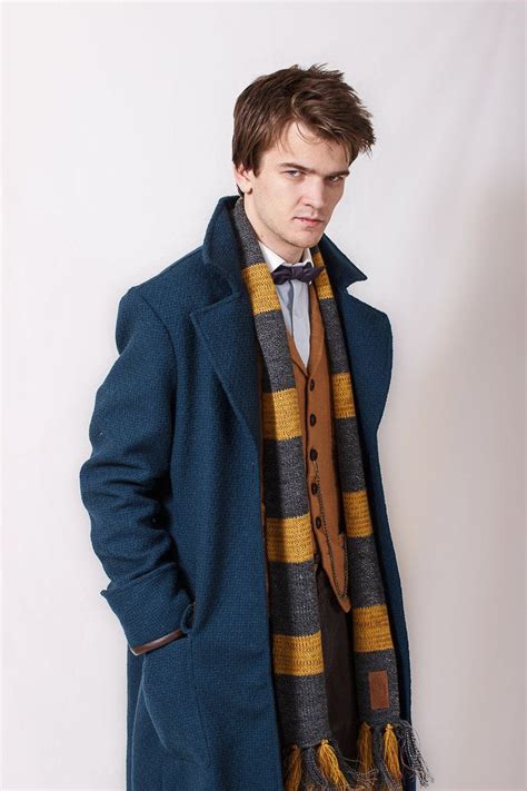 Newt Scamander cosplay (Fantastic Beasts) by TimeyWimey-007 Newt ...