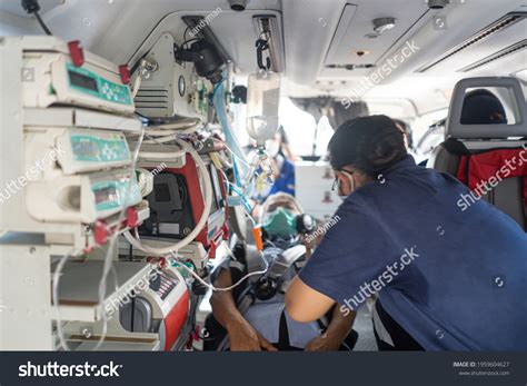 Flight Paramedic Stock Photos - 2,179 Images | Shutterstock