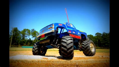 Vintage Traxxas Sledgehammer - YouTube