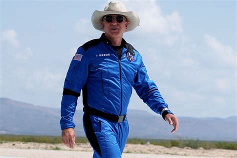 Jeff Bezos was upset when Blue Origin jumpsuit didn't fit well around ...