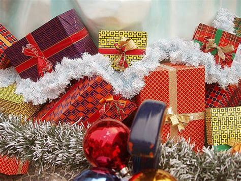 Christmas Gift Ideas wallpaper - Free Desktop Wallpaper