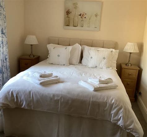 5 Bedroom Luxury Self Catering Holiday Cottage HOT TUB Games Room ...