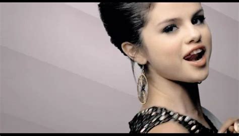 Selena Gomez - Naturally - Screencaps - Selena Gomez Image (19405140) - Fanpop