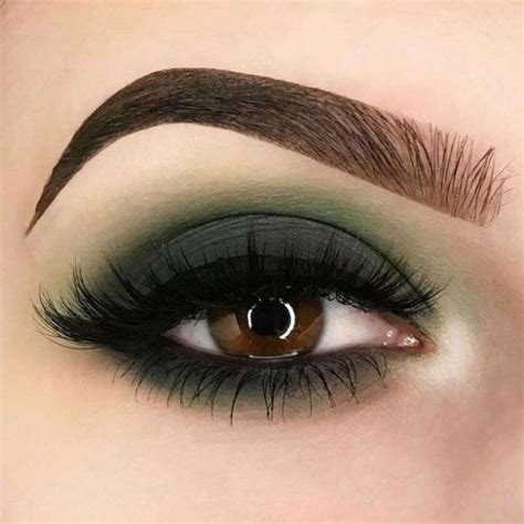 Eyeshadow Looks For Brown Eyes | Green eyeshadow look, Eyeshadow makeup ...