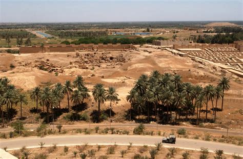 Die Hängenden Gärten der Semiramis - Ausgrabungen in Babylon - Fotos ...