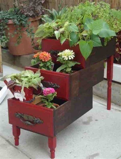 Upcycle Inspiration: Garden Planters – Aesthetics of Design