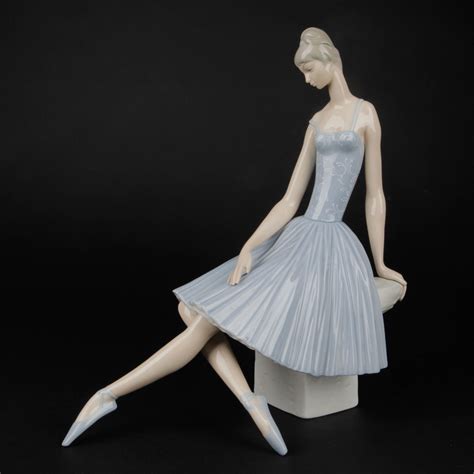 Ballerina 1014559 – Lladro Figurine – Seaway China Co.