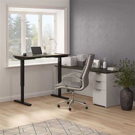 7 Things to Consider When Buying an Electric Standing Desk - Bestar