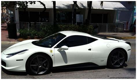 Inilah Kelebihan Mobil Ferrari Sebagai Mobil Mewah Dunia - Gambar ...