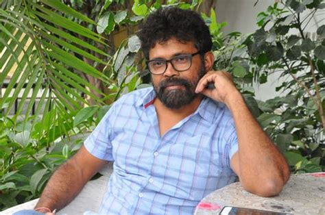 Sukumar Eye on Bollywood సుక్కు నాలుగు స్తంభాలాట ఆడుతున్నాడేంటి?