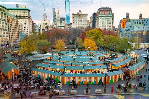 10 ICONIC NYC Holiday Markets for First Time Visitors (2024)