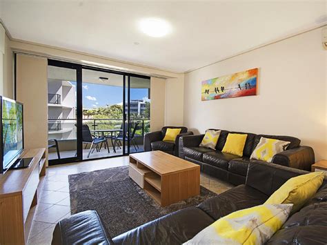 Best Price on Clubb Coolum Beach Resort in Sunshine Coast + Reviews!