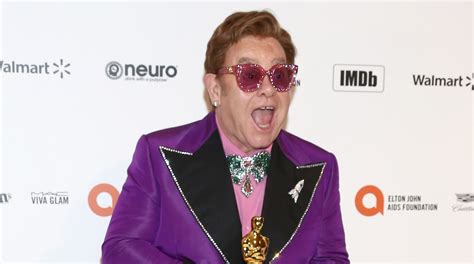 Elton John Brings His Oscar to His AIDS Foundation Viewing Party! | 2020 Oscars Parties, Bernie ...