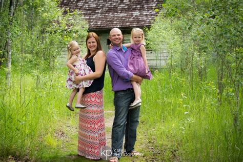 Bird's Hill Park Extended Family Session :: Winnipeg Children and ...