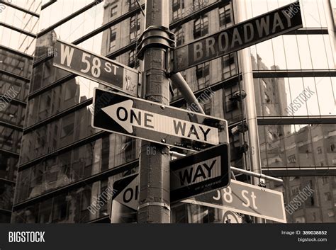 Street Sign New York Image & Photo (Free Trial) | Bigstock