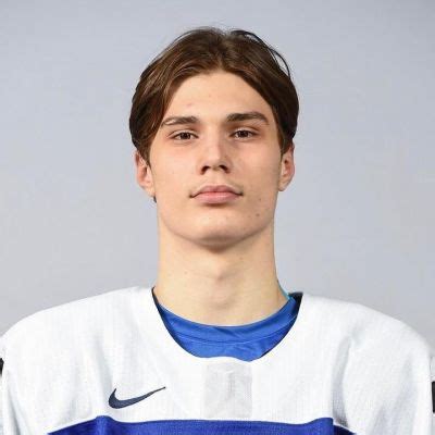 Juraj Slafkovsky Age, Net Worth, Bio, Height [Updated March 2024 ]