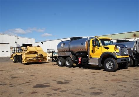 Road Construction Equipment | Etnyre Asphalt Machinery