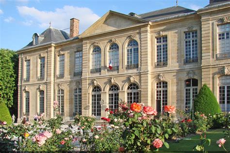 Le Défilé Dior printemps-été 2020 au Musée Rodin pour la Fashion Week à ...