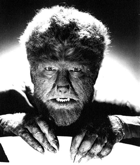 UNIVERSAL MONSTERS LEGACY – THE WOLF MAN