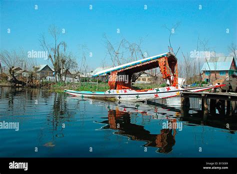 Dal lake Kashmir Stock Photo - Alamy