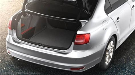 Volkswagen Jetta dimensions, boot space and similars