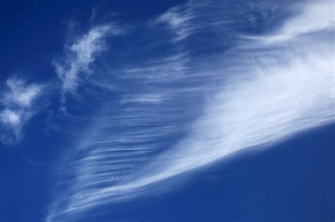 30 Amazing Facts About Cirrus Clouds - Facts.net